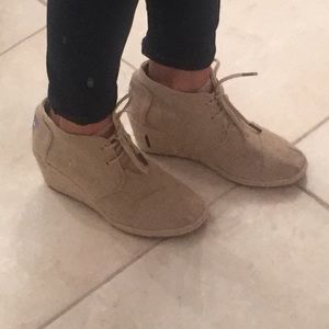 Toms booties for all season!